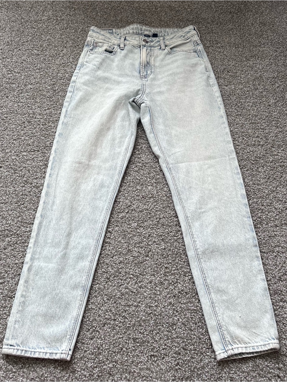 American Eagle Mom Jeans